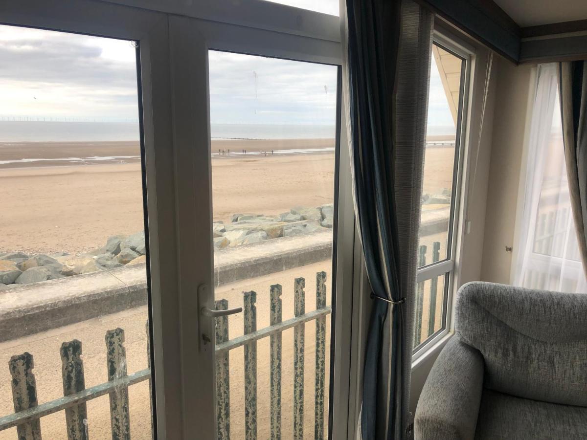 Caravan Hire Golden Sands Sea Front Kinmel Bay Exterior foto